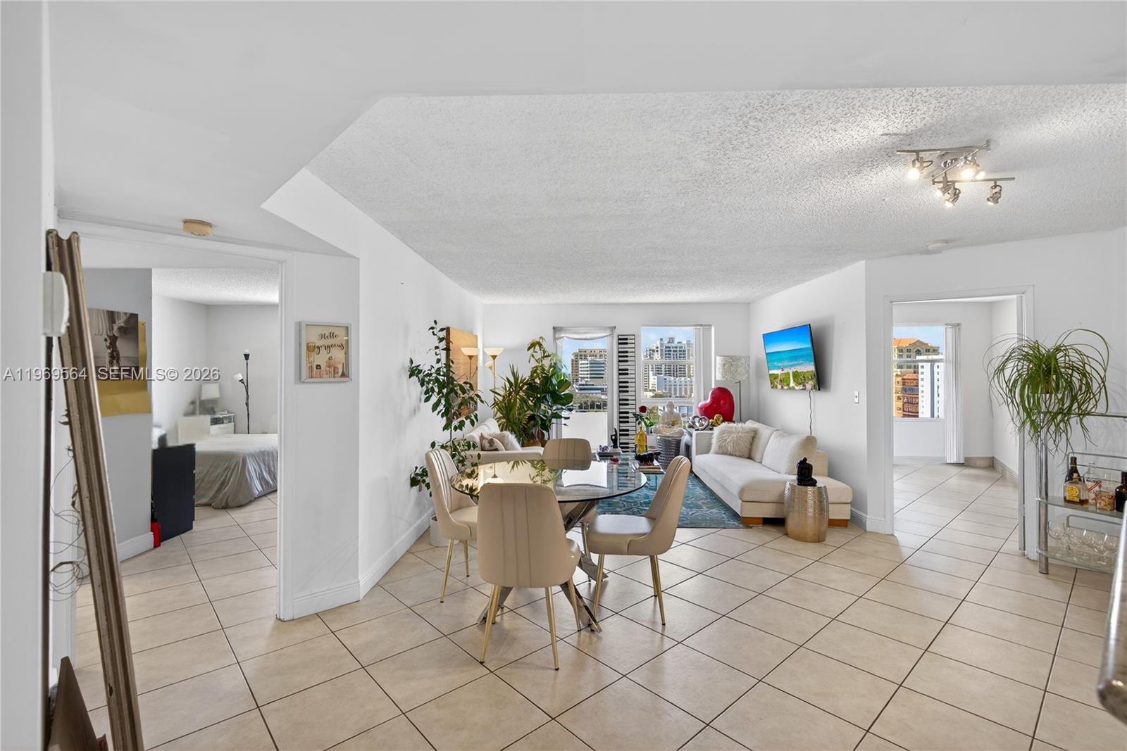 2351 Douglas Road, Unit 1104 Miami, FL 33145 - Photo 3 of 32 Gallery Image 3