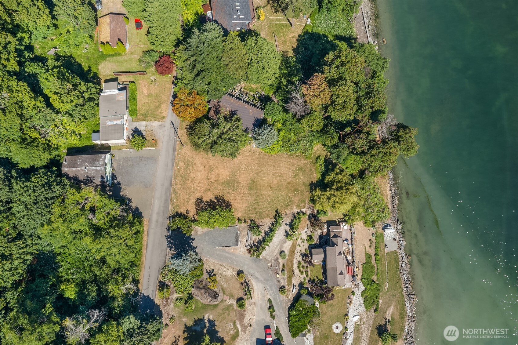 12422 Southwest Bachelor Road Vashon, WA 98070 - Photo 4 of 35