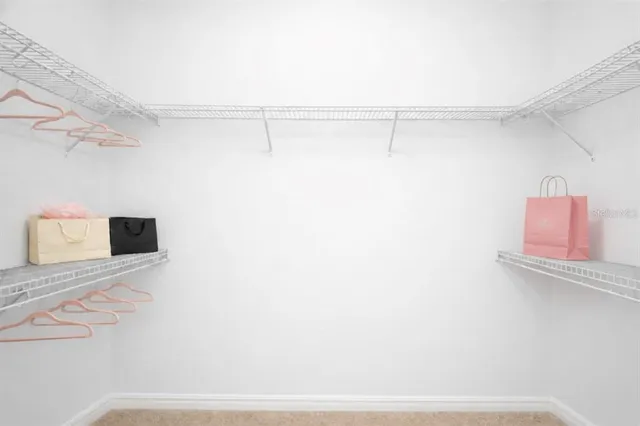 $379,999 | 11276 Southeast 170th Place, Summerfield, FL 34491