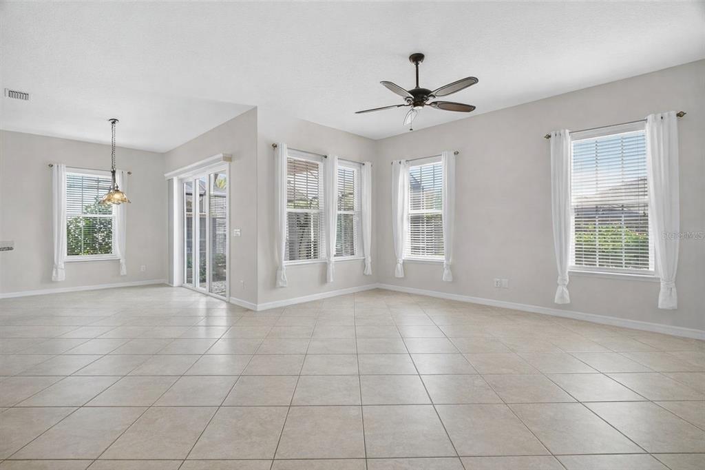 11276 Southeast 170th Place Summerfield, FL 34491 - Photo 10 of 37