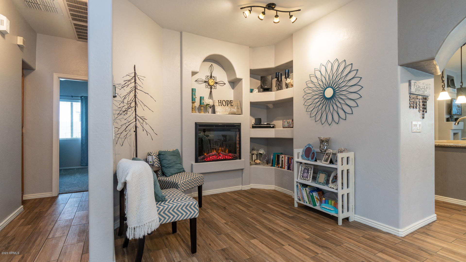 2553 W Granite Pass Rd-5
