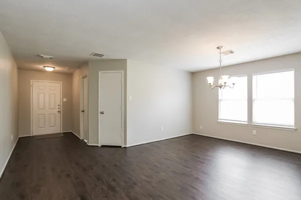 $2,085 | 4931 Winding View Lane, Humble, TX 77346