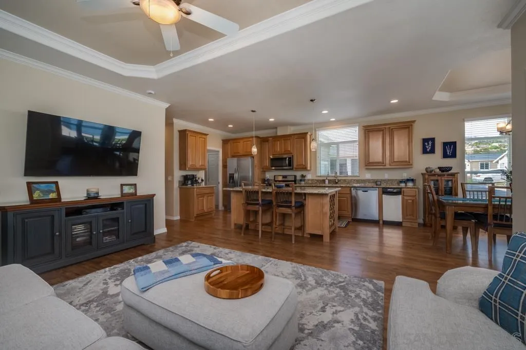 15935 Spring Oaks Road, Unit SPC #28 El Cajon, CA 92021 - Photo 7 of 38 Gallery Image 7