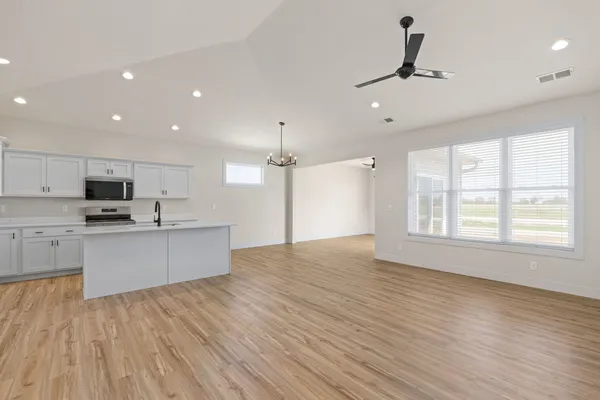 $347,114 | 1 Frank Court, Le Claire, IA 52753