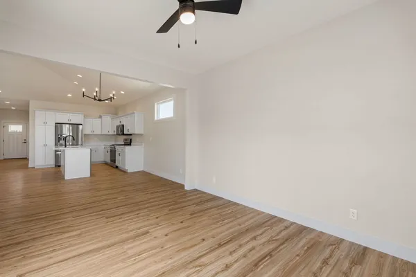 $347,114 | 1 Frank Court, Le Claire, IA 52753