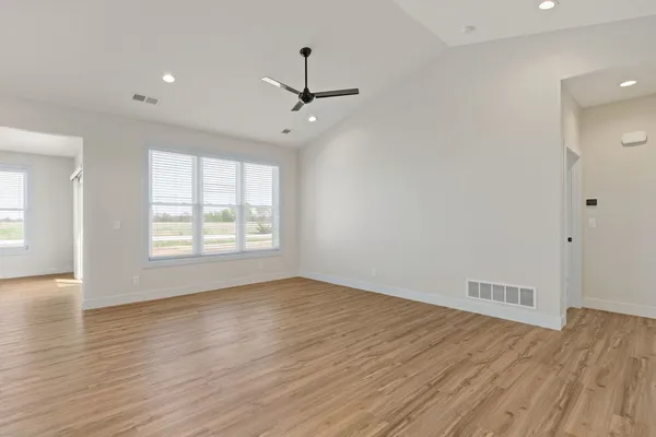 $347,114 | 1 Frank Court, Le Claire, IA 52753