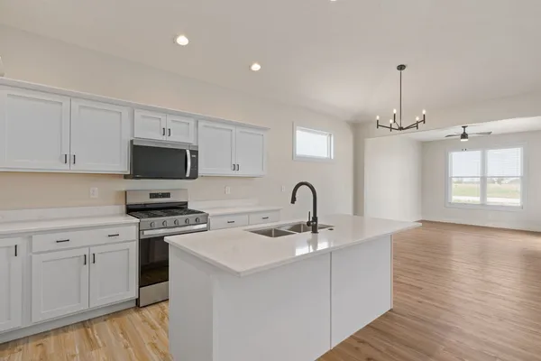 $347,114 | 1 Frank Court, Le Claire, IA 52753