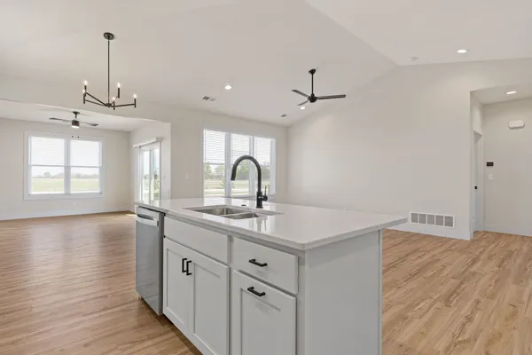 $347,114 | 1 Frank Court, Le Claire, IA 52753