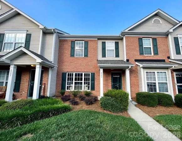 $1,950 | 8049 Stoneham Court, Matthews, NC 28105