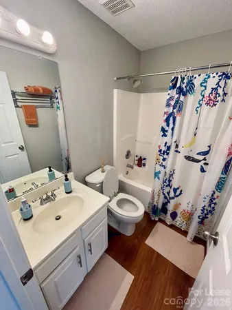 $1,950 | 8049 Stoneham Court, Matthews, NC 28105
