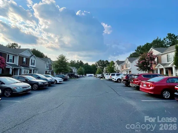 $1,950 | 8049 Stoneham Court, Matthews, NC 28105