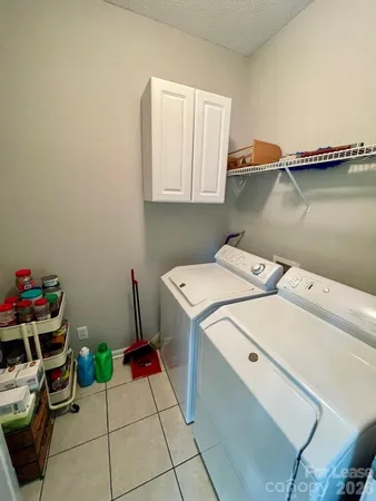 $1,950 | 8049 Stoneham Court, Matthews, NC 28105