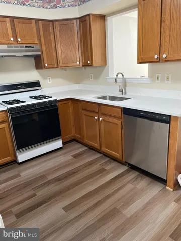 $2,400 | 5706 Osprey Court, Clifton, VA 20124