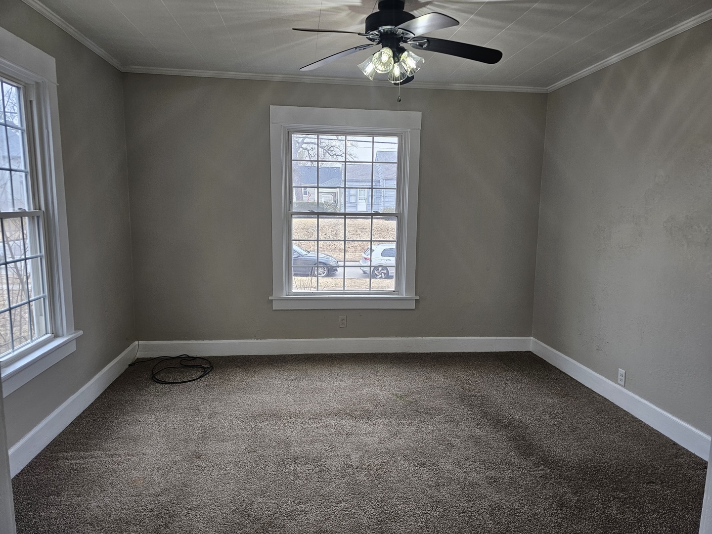 1114 25th Street Moline, IL 61265 - Photo 8 of 18 an empty room with a window