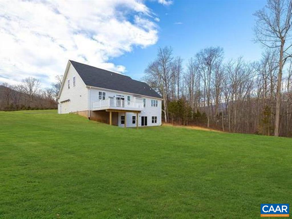 6 Ridgeview Drive Ruckersville, VA 22968 - Photo 8 of 32 a house view with garden space