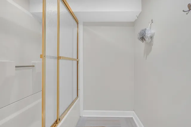 $575,000 | 7246 North Meade Avenue, Chicago, IL 60646