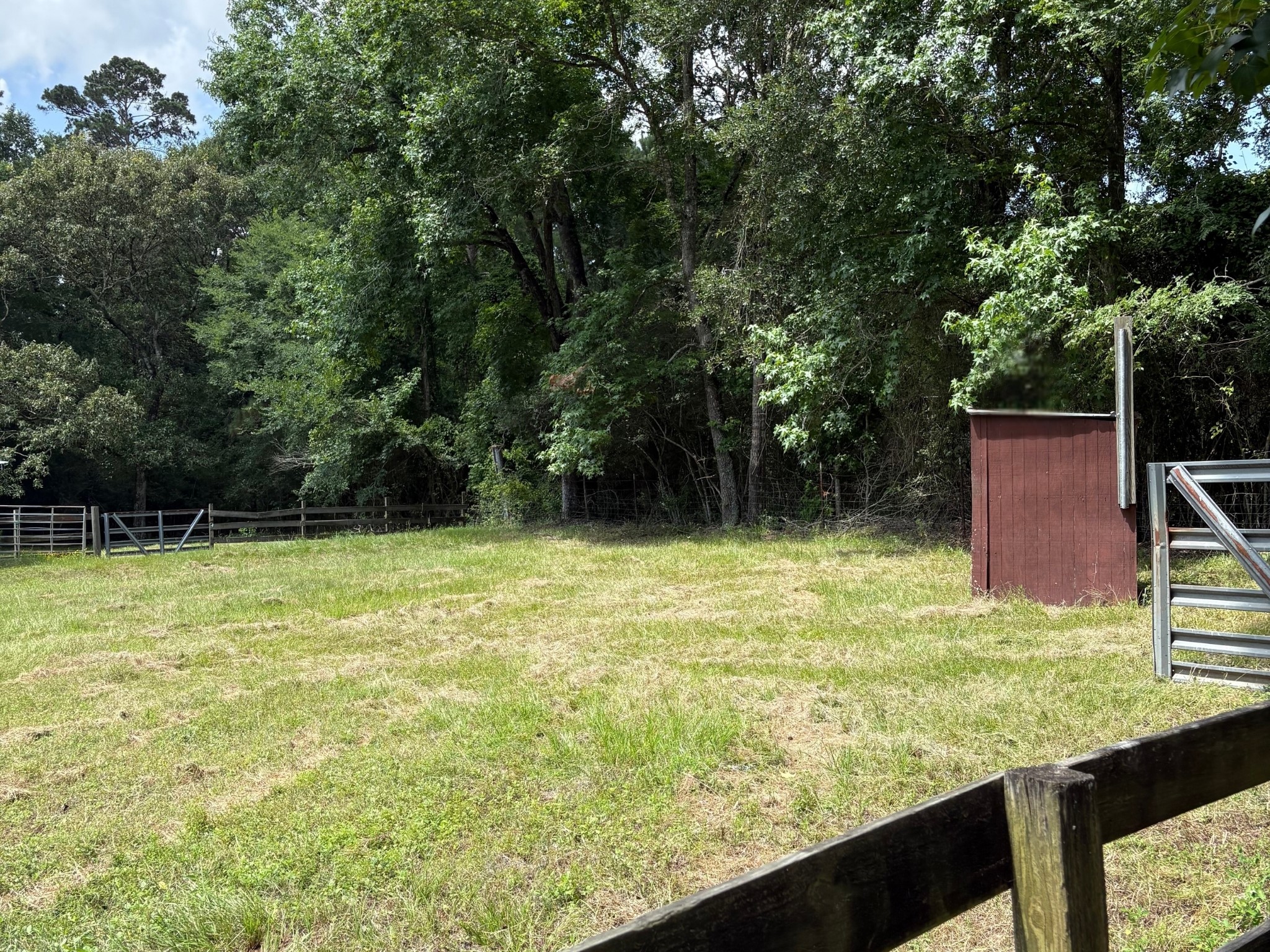 5801 Sapp Road Conroe, TX 77304 - Photo 13 of 35 Barn, Covered Shed and Workshop/Tack/Feed Room onsite