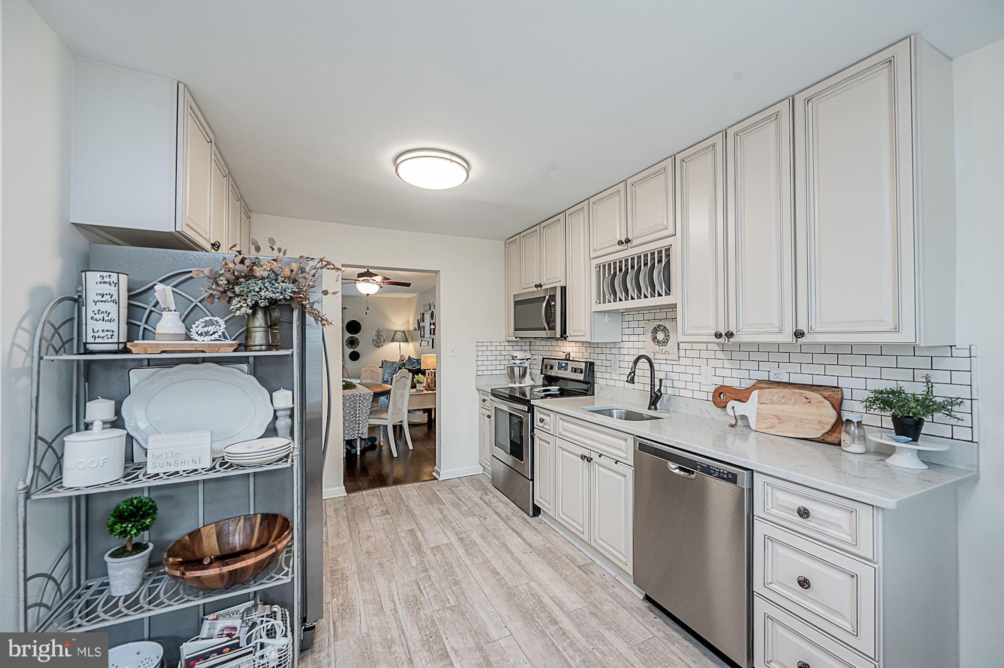 611 Nollmeyer Road Baltimore, MD 21220 - Photo 5 of 34 Kitchen