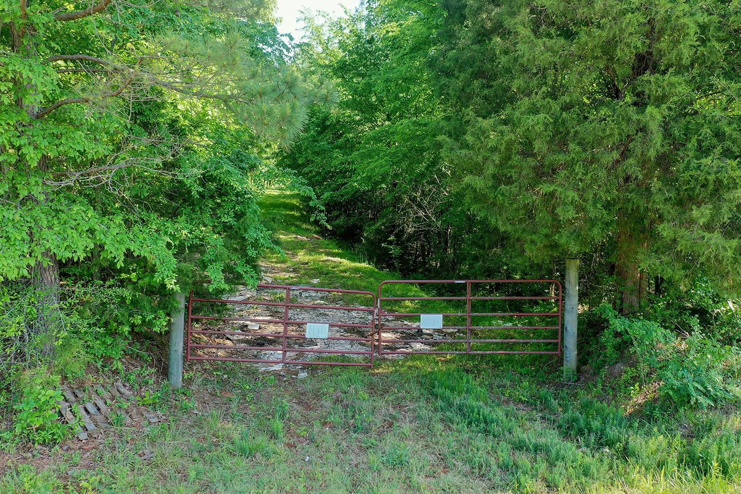 145 Gardiner Road Dresden, TN 38225 - Photo 2 of 16 Photo 2