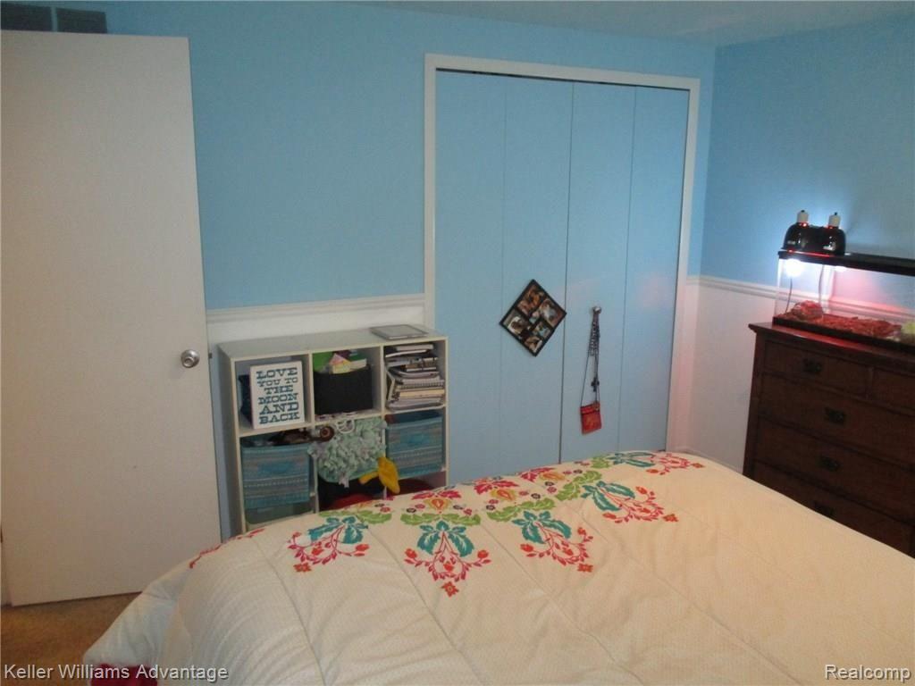 29911 High Valley Road Farmington, MI 48331 - Photo 28 of 53 IMG_1029.JPG