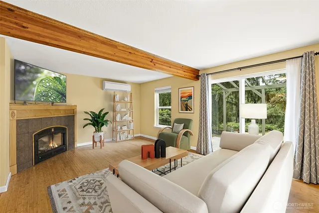 $695,000 | 8610 Long Lake Road Southeast, Port Orchard, WA 98367