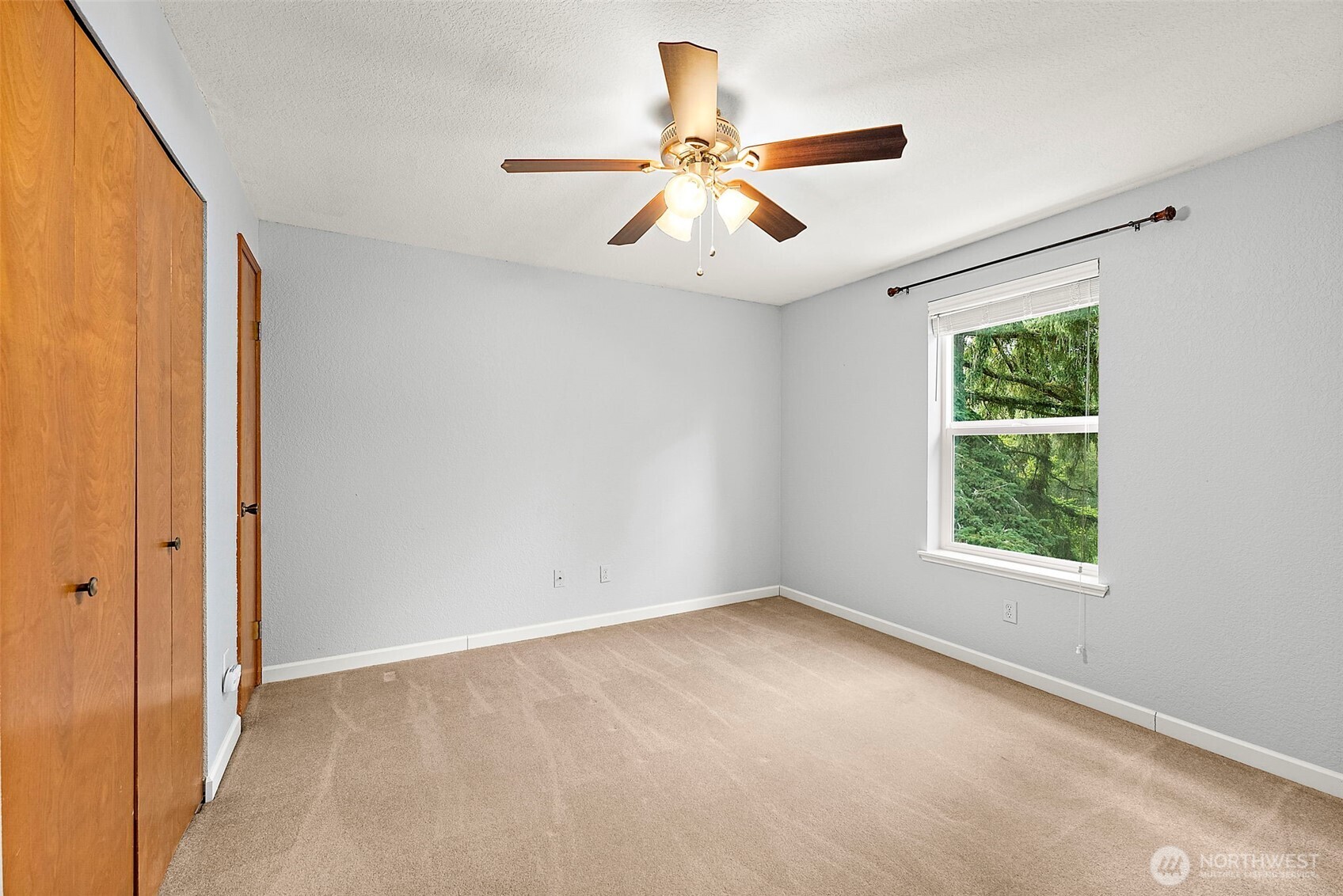 8610 Long Lake Road Southeast Port Orchard, WA 98367 - Photo 17 of 36