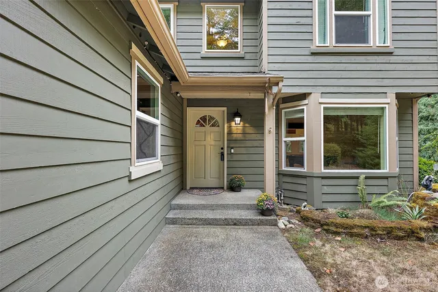 $695,000 | 8610 Long Lake Road Southeast, Port Orchard, WA 98367