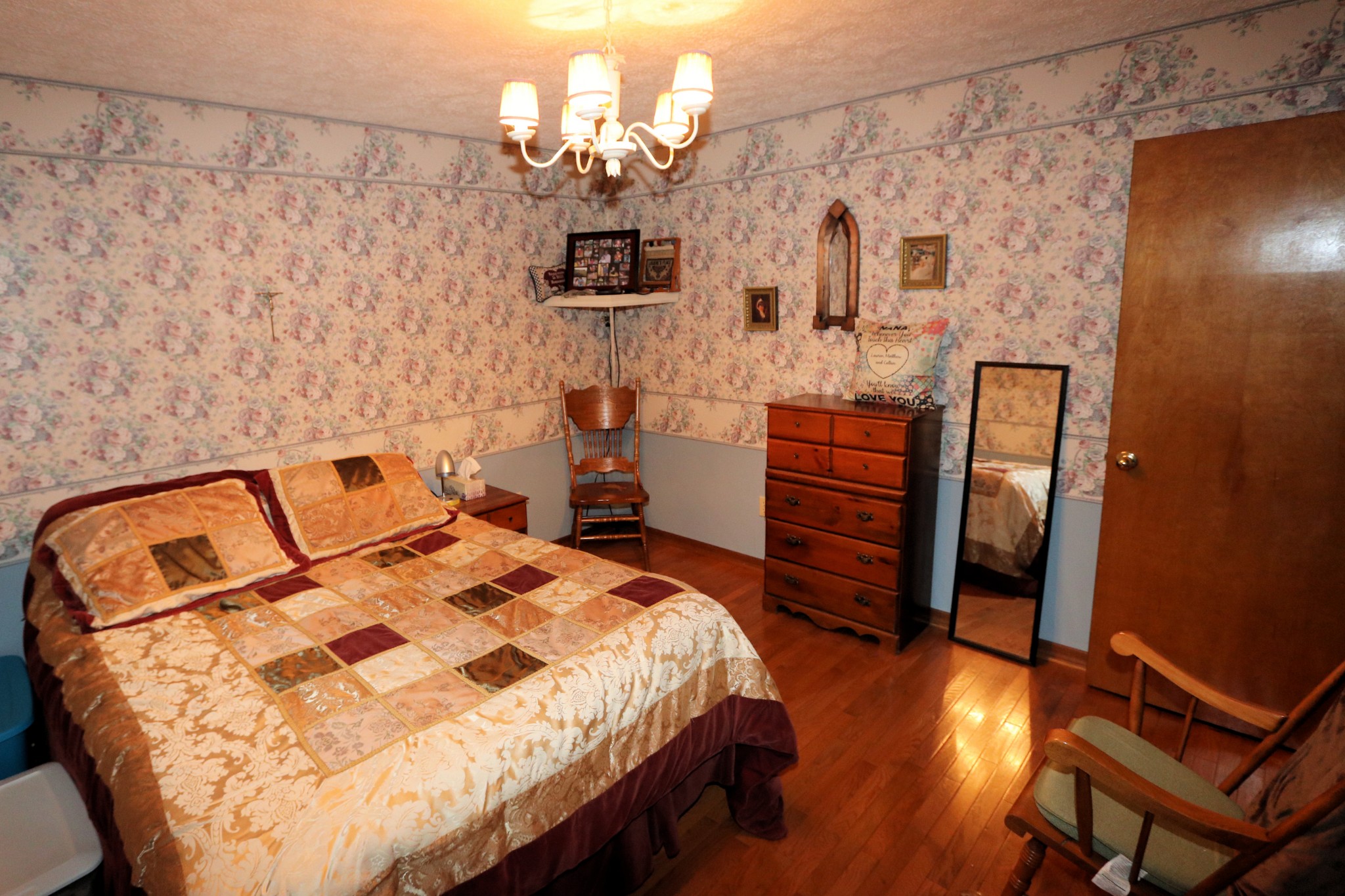 1040 Harpo Road Manchester, TN 37355 - Photo 40 of 47 a bedroom with a bed and a television