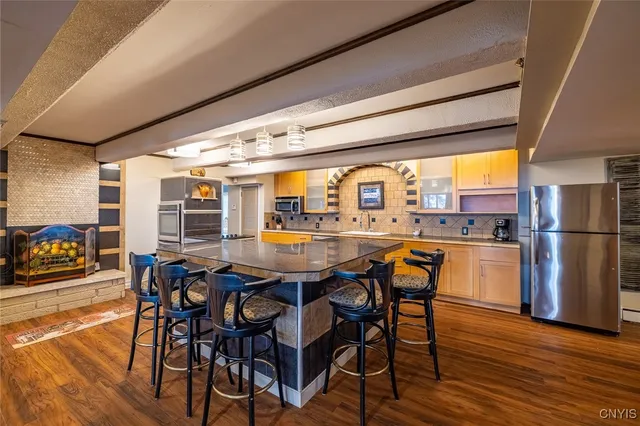 $915,000 | 1079 Highway 49, Constantia, NY 13028