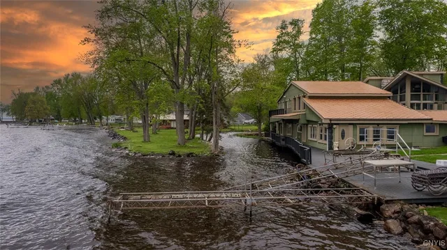 $915,000 | 1079 Highway 49, Constantia, NY 13028