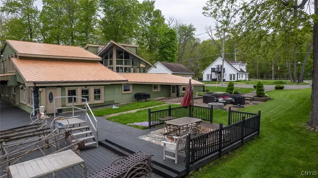 $915,000 | 1079 Highway 49, Constantia, NY 13028