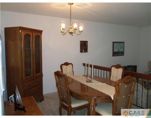 603 Maplecrest Road Edison, NJ 08820 - Photo 5 of 11