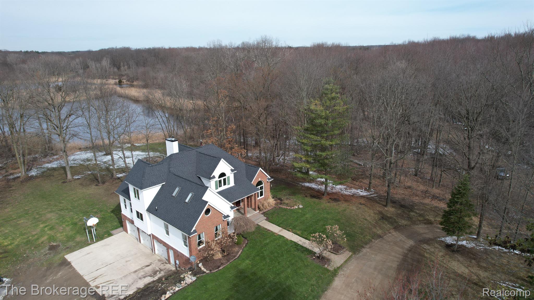 301 Gray Road Lapeer, MI 48446 - Photo 10 of 64 Gallery Image 10