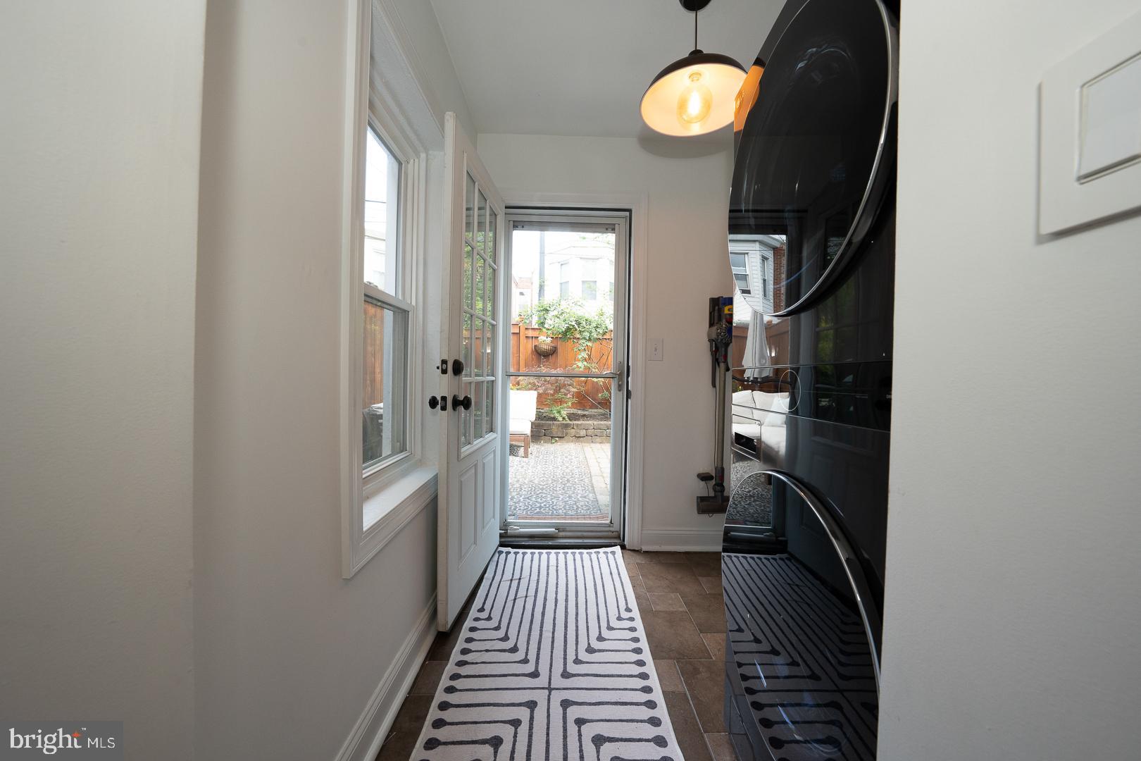 883 Pennock Street Philadelphia, PA 19130 - Photo 21 of 40