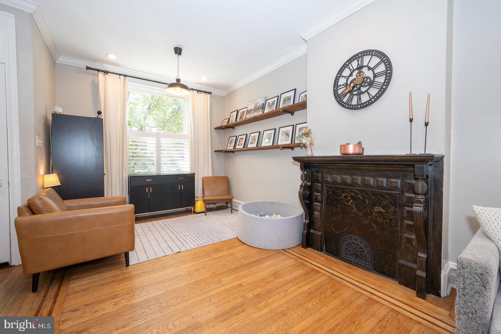 883 Pennock Street Philadelphia, PA 19130 - Photo 5 of 40