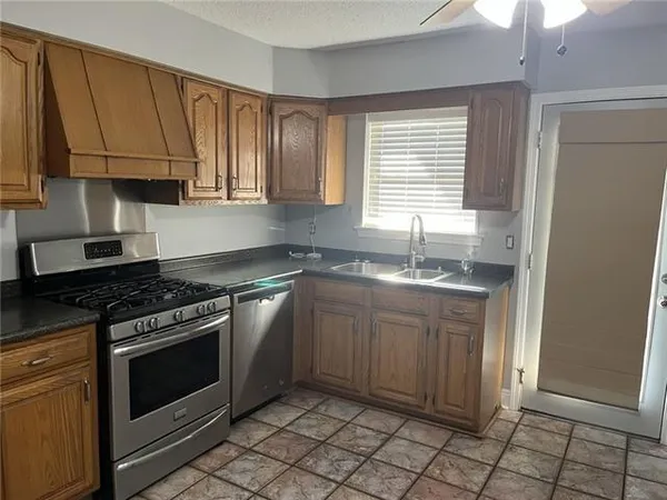 $1,800 | 1709 North Atlanta Street, Metairie, LA 70003
