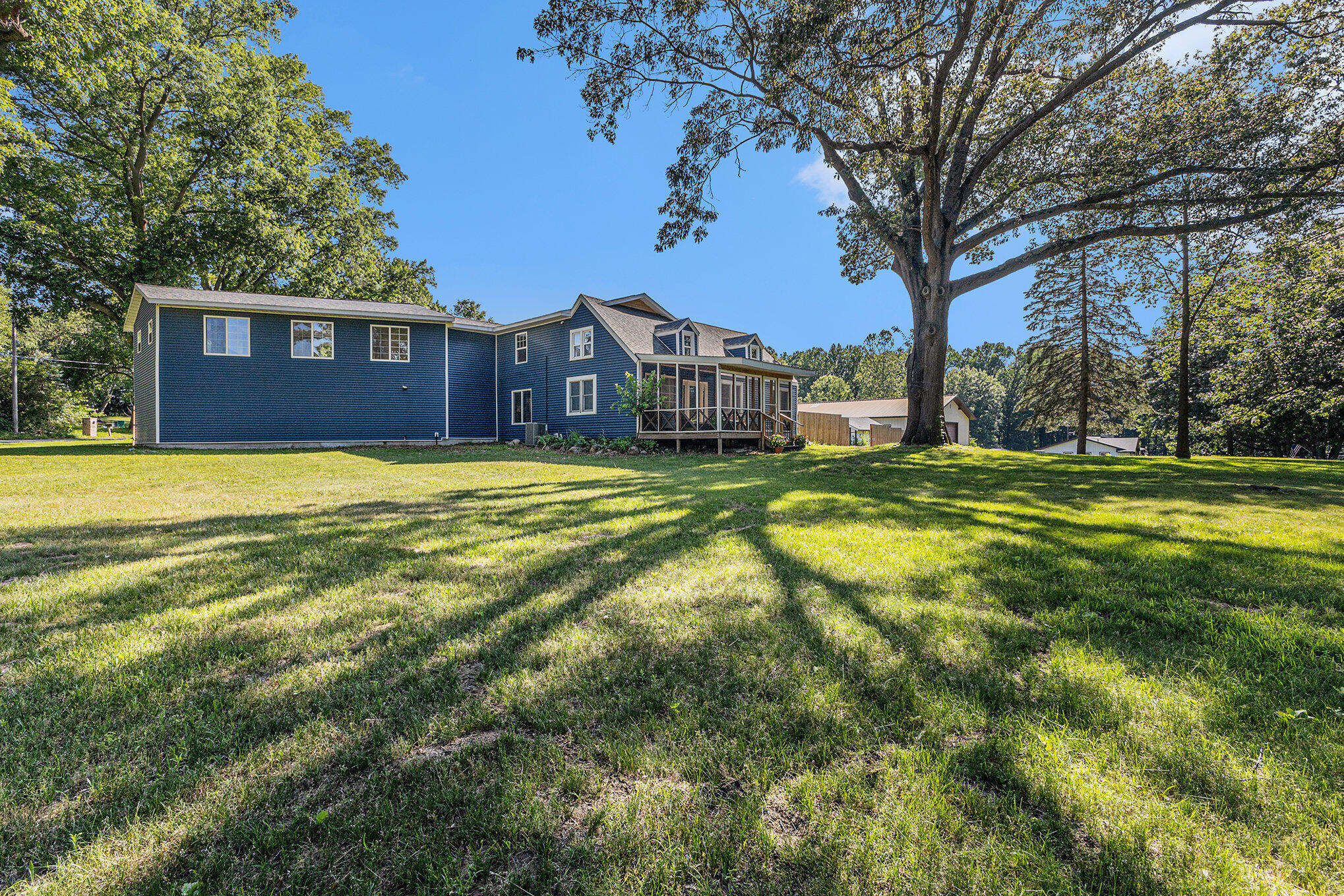 1941 North Shebel Road Michigan City, IN 46360 - Photo 24 of 33 2038x1359