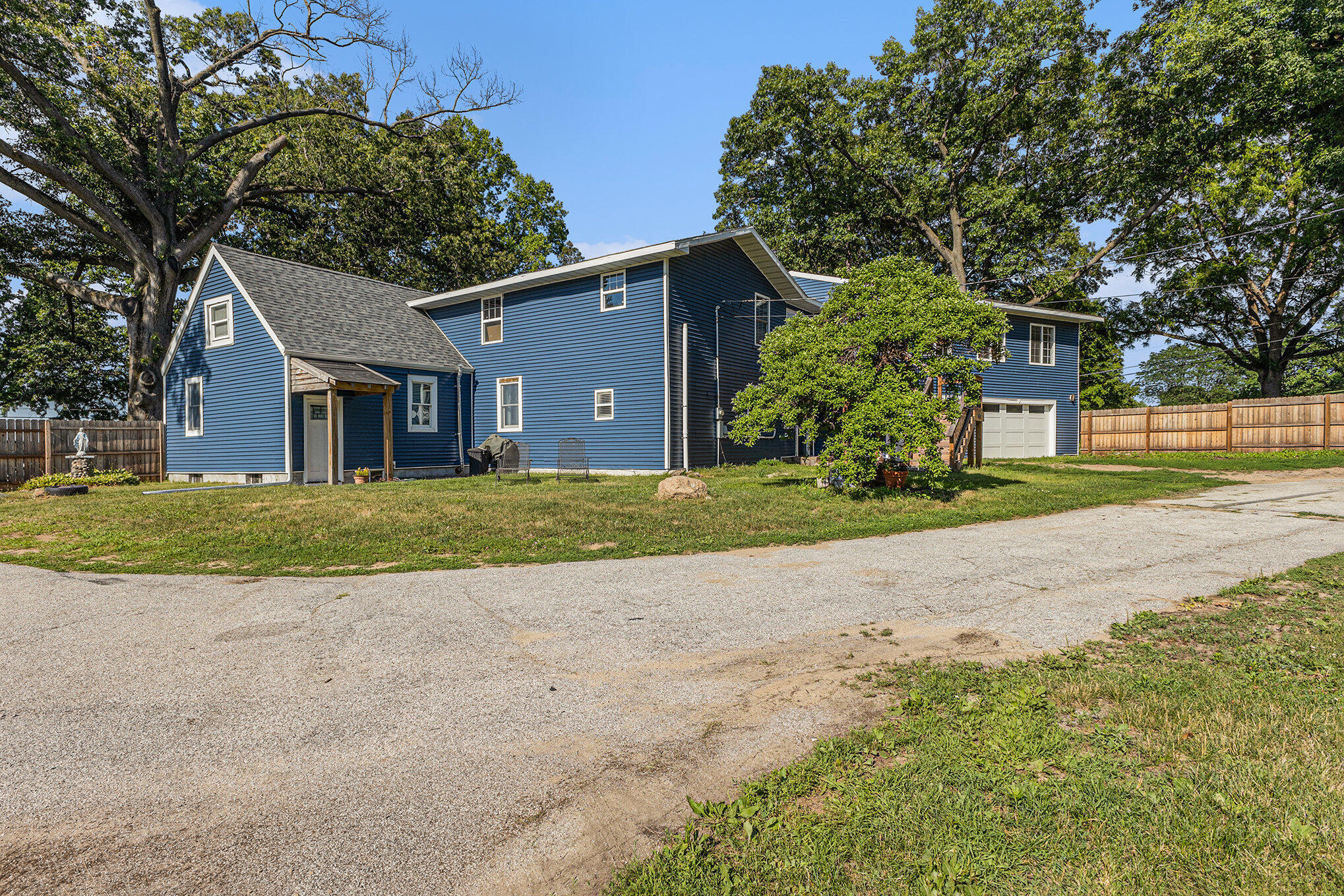 1941 North Shebel Road Michigan City, IN 46360 - Photo 28 of 33 2038x1359