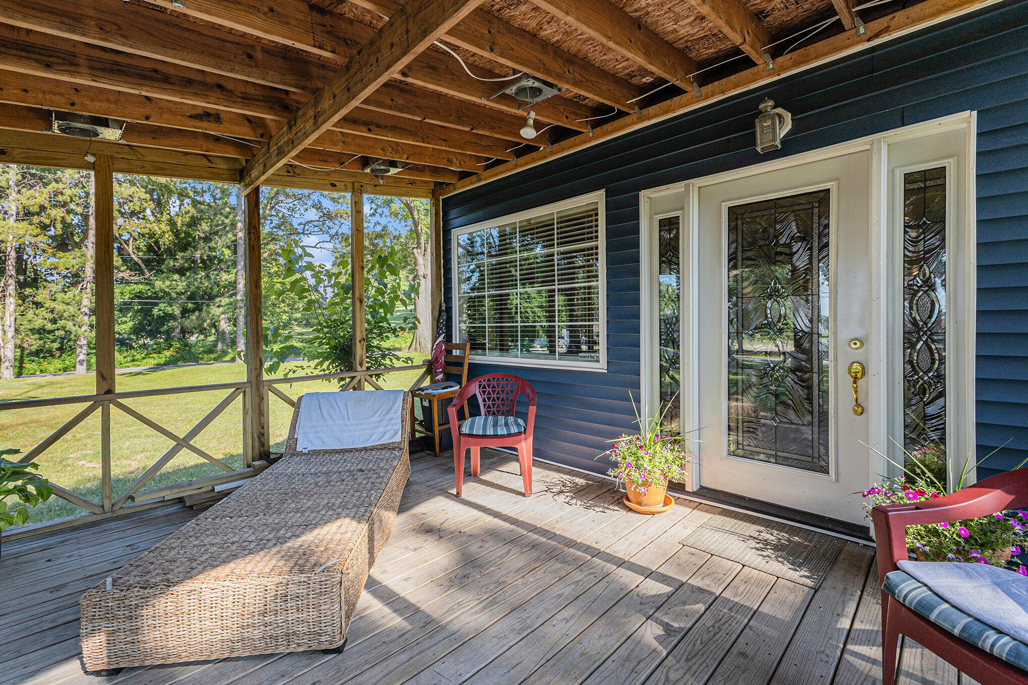 1941 North Shebel Road Michigan City, IN 46360 - Photo 4 of 33 2038x1359