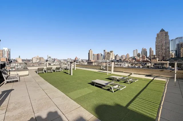$575,000 | 325 West 45th Street, Unit 319 | Hell's Kitchen