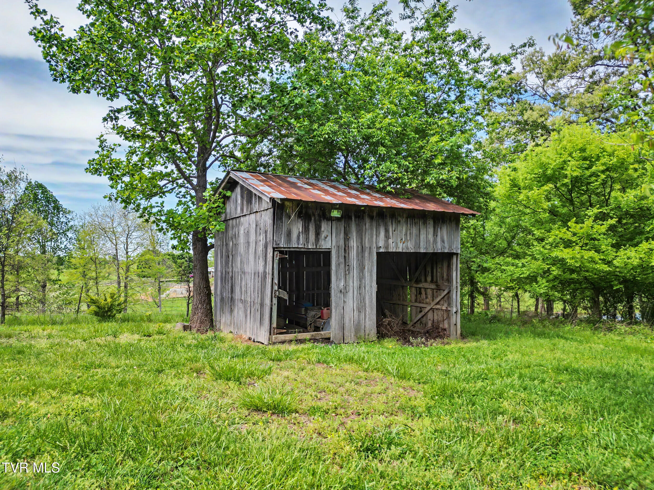 3810 West Allens Bridge Road Greeneville, TN 37743 - Photo 5 of 43 36_dji_0476