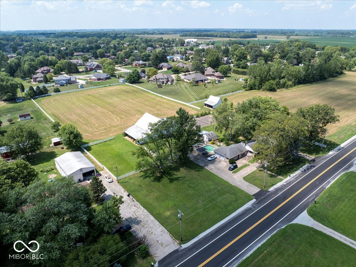 3696 Highway 9 Greenfield, IN 46140 - Photo 2 of 64