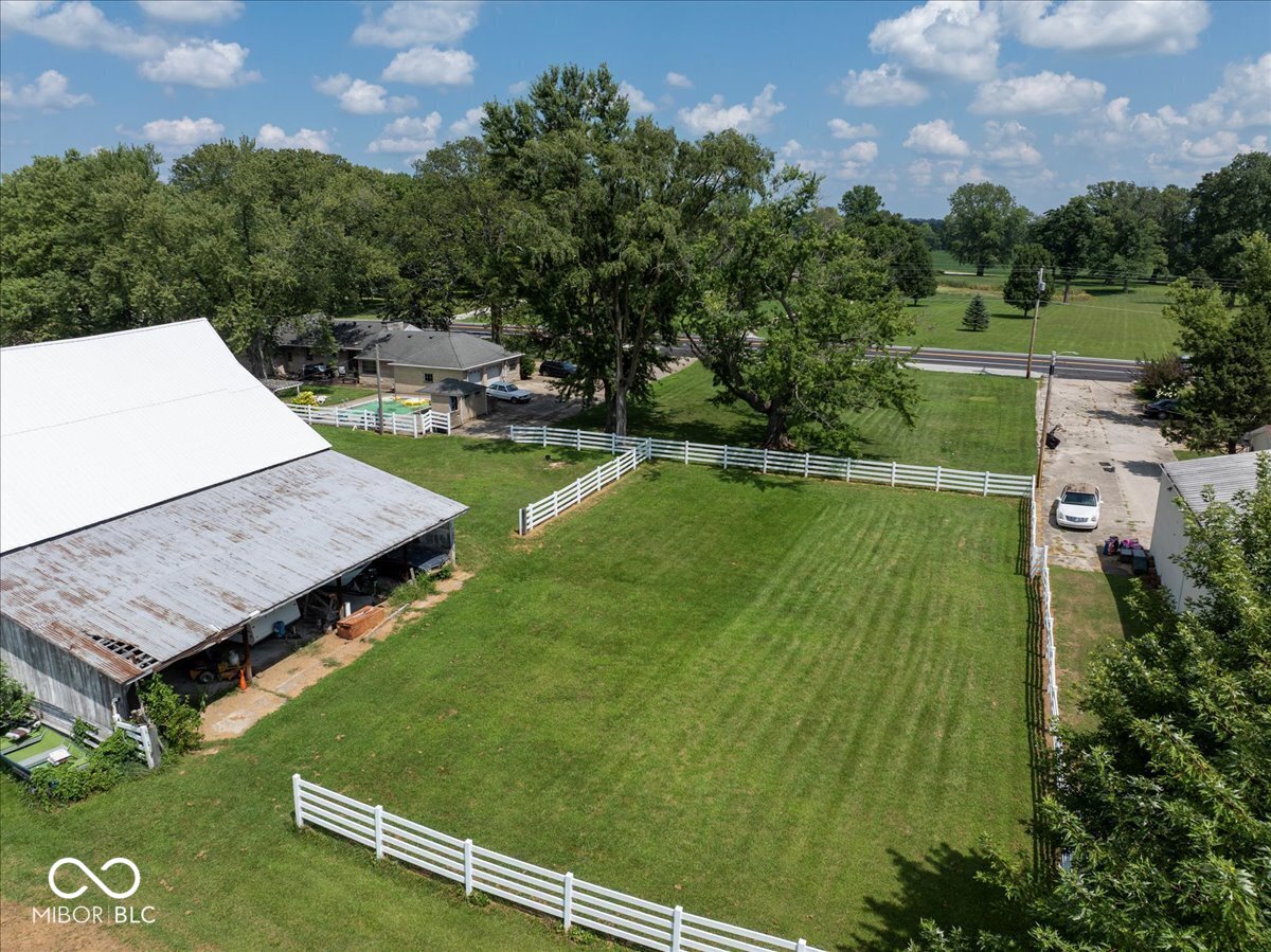 3696 Highway 9 Greenfield, IN 46140 - Photo 3 of 64