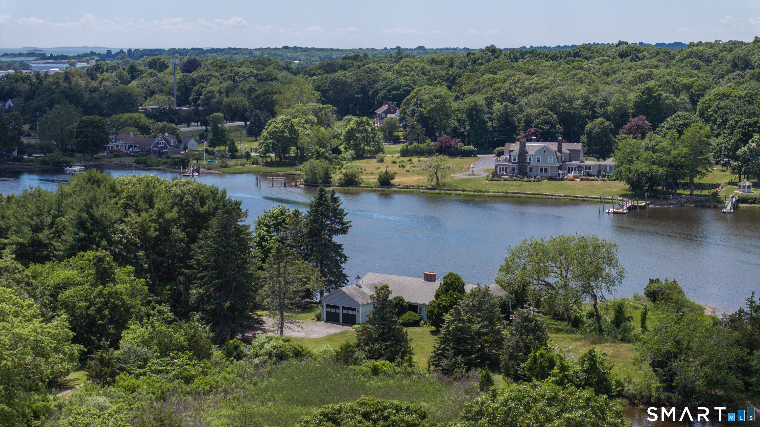 27 Wilbur Road Stonington, CT 06378 - Photo 36 of 40 Gallery Image 36