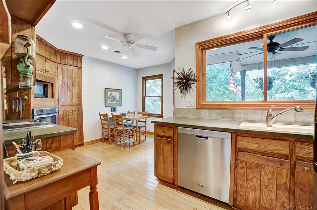 7021 Chelsea Day Lane Tega Cay, SC 29708 - Photo 13 of 46 Gallery Image 13