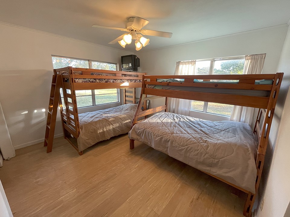 1111 Pine Ranch Road Seguin, TX 78155 - Photo 43 of 50 Secondary bedroom 12'x11'