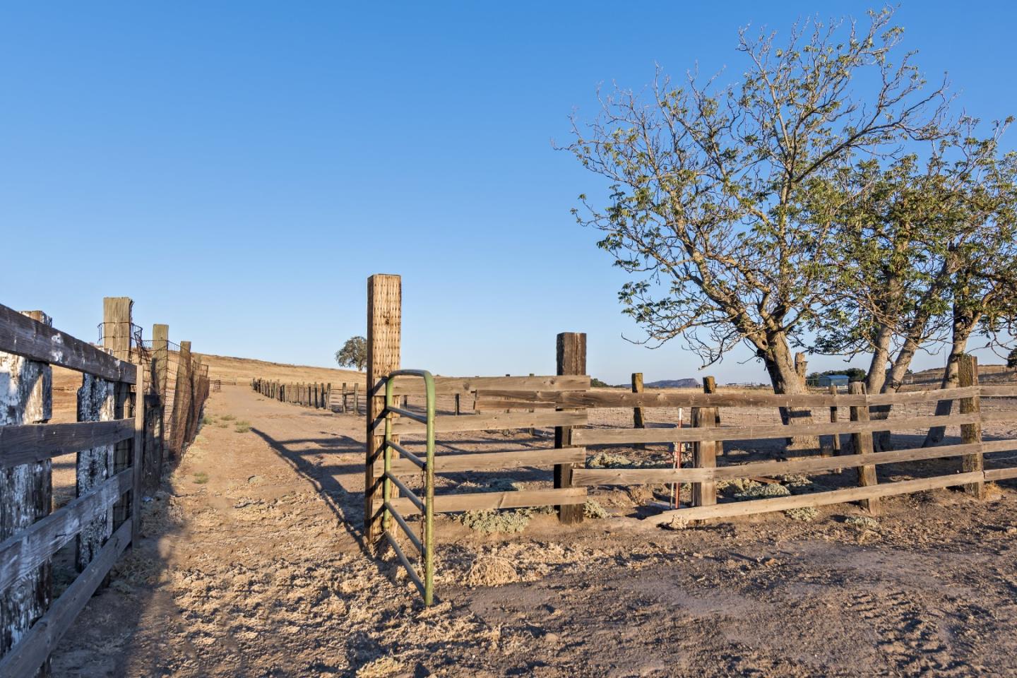 52019 Smith Road Bradley, CA 93426 - Photo 29 of 37 Gallery Image 29