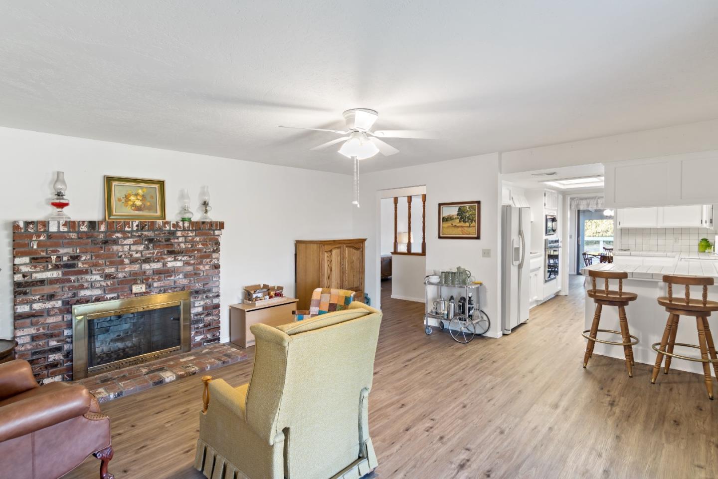 52019 Smith Road Bradley, CA 93426 - Photo 10 of 37 Gallery Image 10
