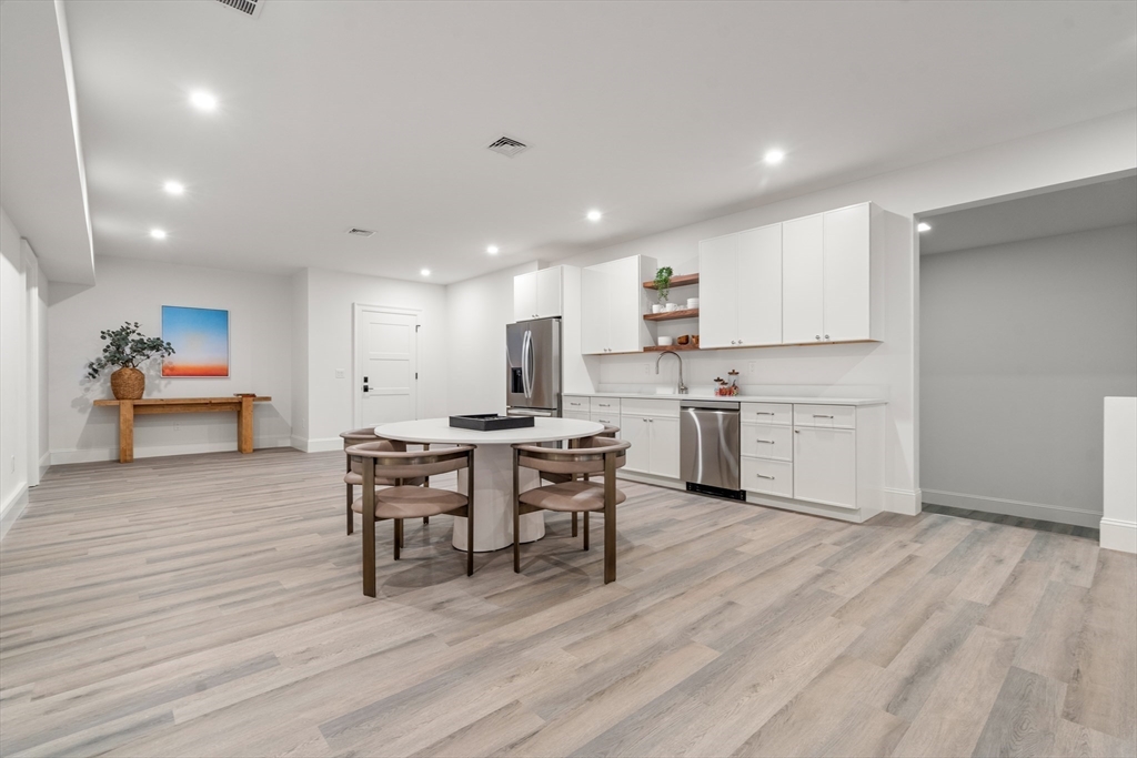 15 Lathrop Road Wellesley, MA 02482 - Photo 36 of 40