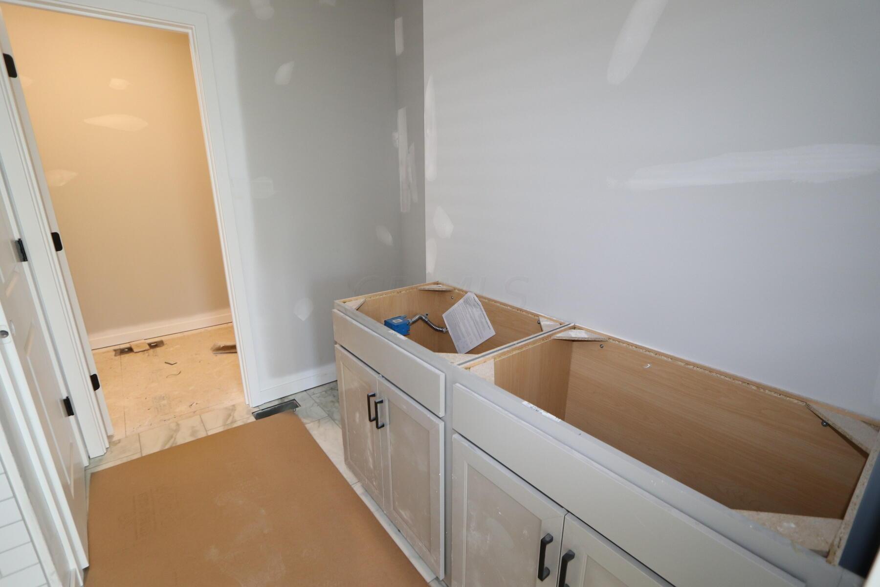 3143 McKinney Road Grove City, OH 43123 - Photo 8 of 14 Interior